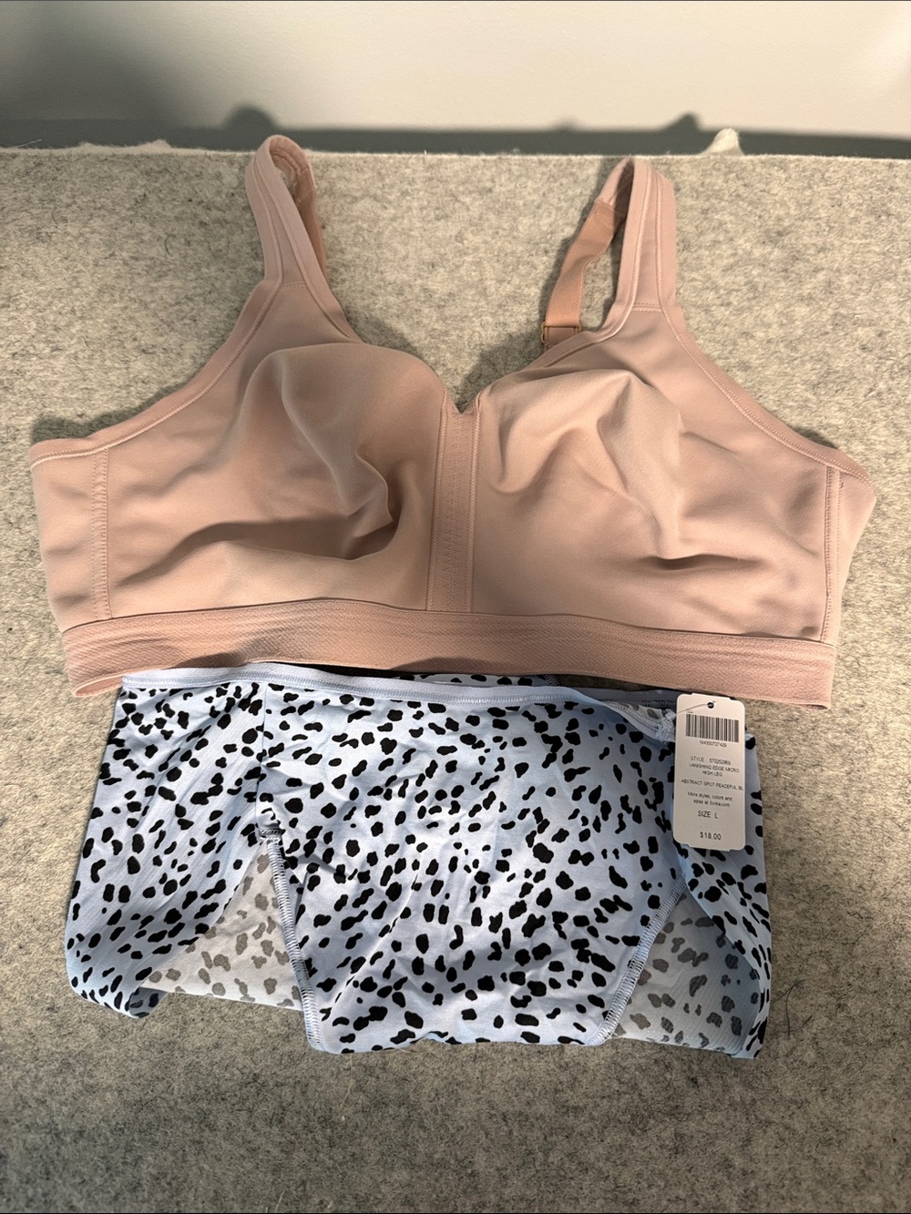 Soma Embraceable Full Coverage Wireless Bra and Vanishing Edge High Leg Brief